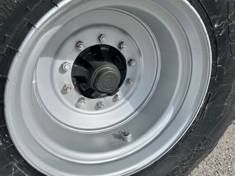 Pumpfass des Typs Fliegl Vakuumfass 7500l Jumbo Line Güllefass, Neumaschine in Tamsweg (Bild 19)