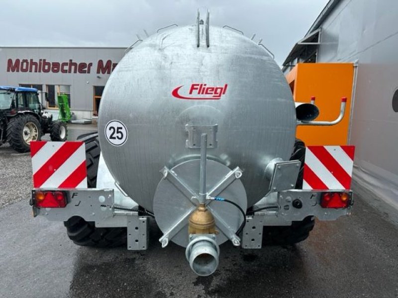 Pumpfass des Typs Fliegl Vakuumfass 8600l Jumbo Line Güllefass, Neumaschine in Tamsweg (Bild 4)