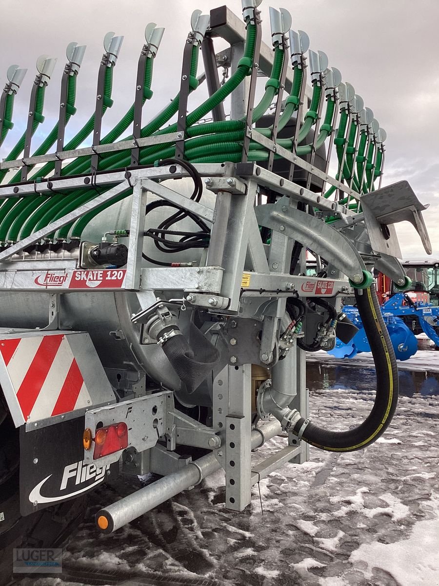 Pumpfass des Typs Fliegl VFW 12000 MaxxLine Tandem, Neumaschine in Niederkappel (Bild 6)