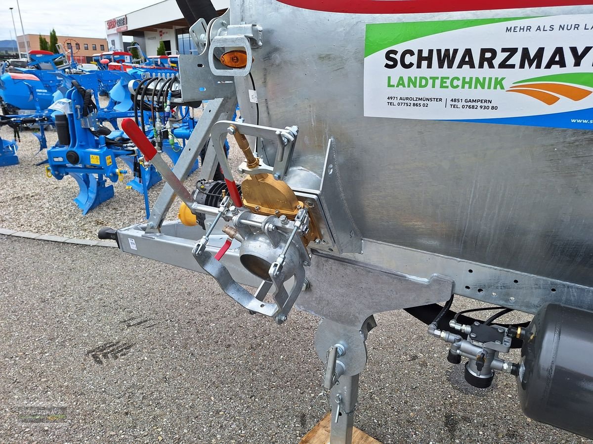 Pumpfass des Typs Fliegl VFW 12000 MaxxLine, Neumaschine in Aurolzmünster (Bild 16)
