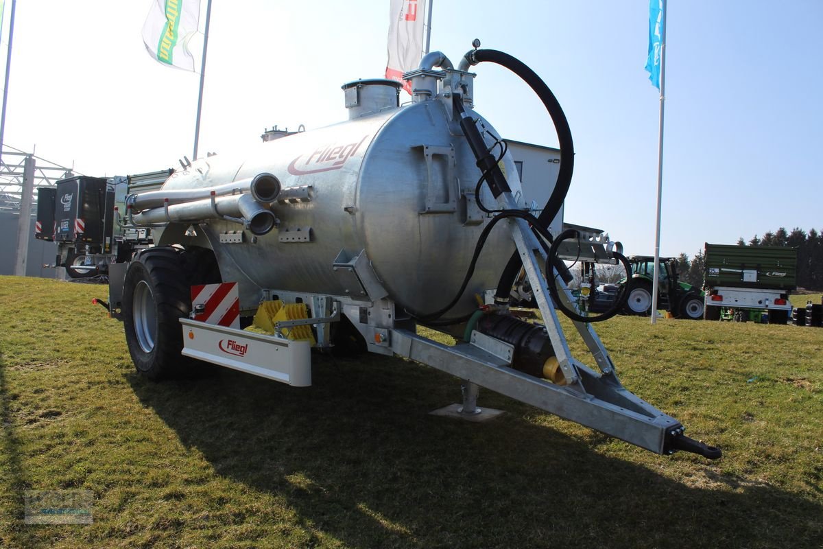 Pumpfass des Typs Fliegl VFW 8600 Jumbo Line, Neumaschine in Niederkappel (Bild 2)