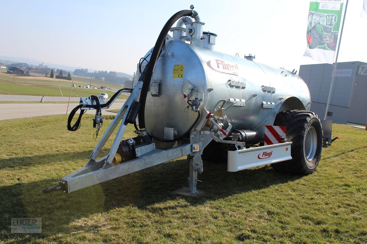 Pumpfass des Typs Fliegl VFW 8600 Jumbo Line, Neumaschine in Niederkappel (Bild 1)