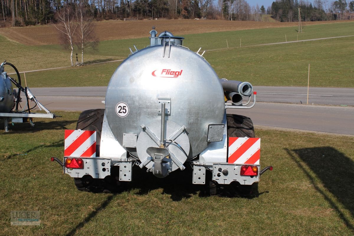 Pumpfass des Typs Fliegl VFW 8600 Jumbo Line, Neumaschine in Niederkappel (Bild 4)