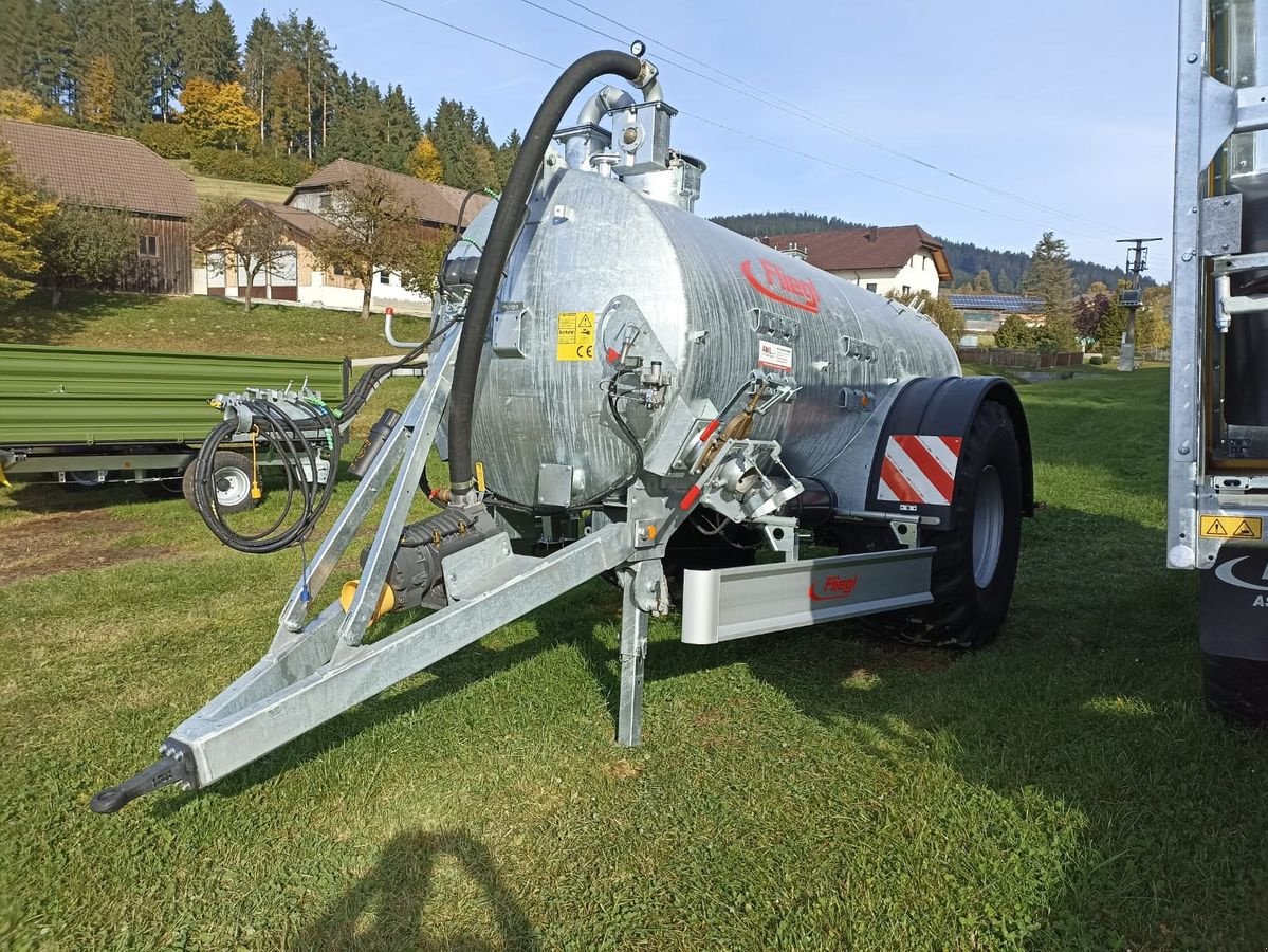 Pumpfass del tipo Fliegl VFW 8600 JUMBO Line, Neumaschine en Grünbach (Imagen 4)