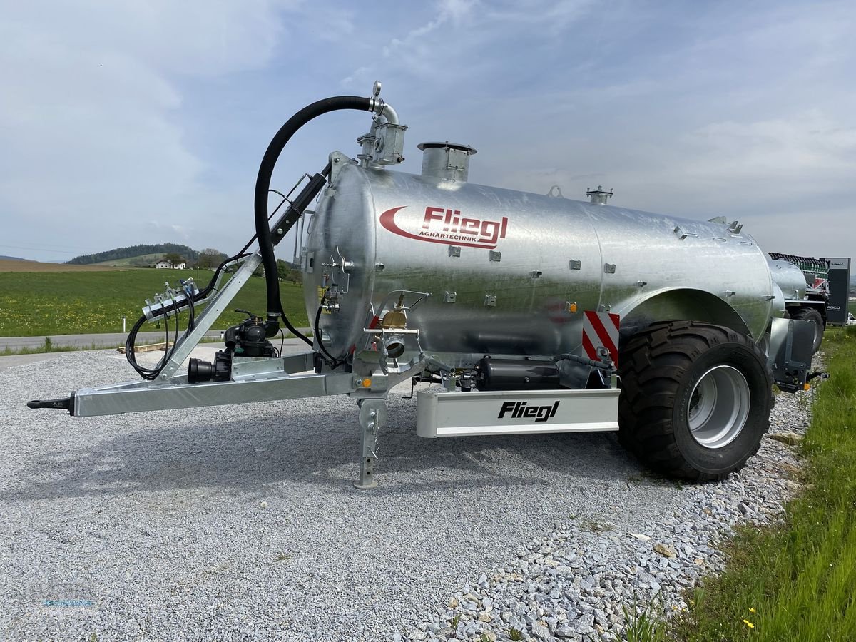 Pumpfass typu Fliegl VFW 8600 JumboLine Einachs, Neumaschine w Niederkappel (Zdjęcie 1)