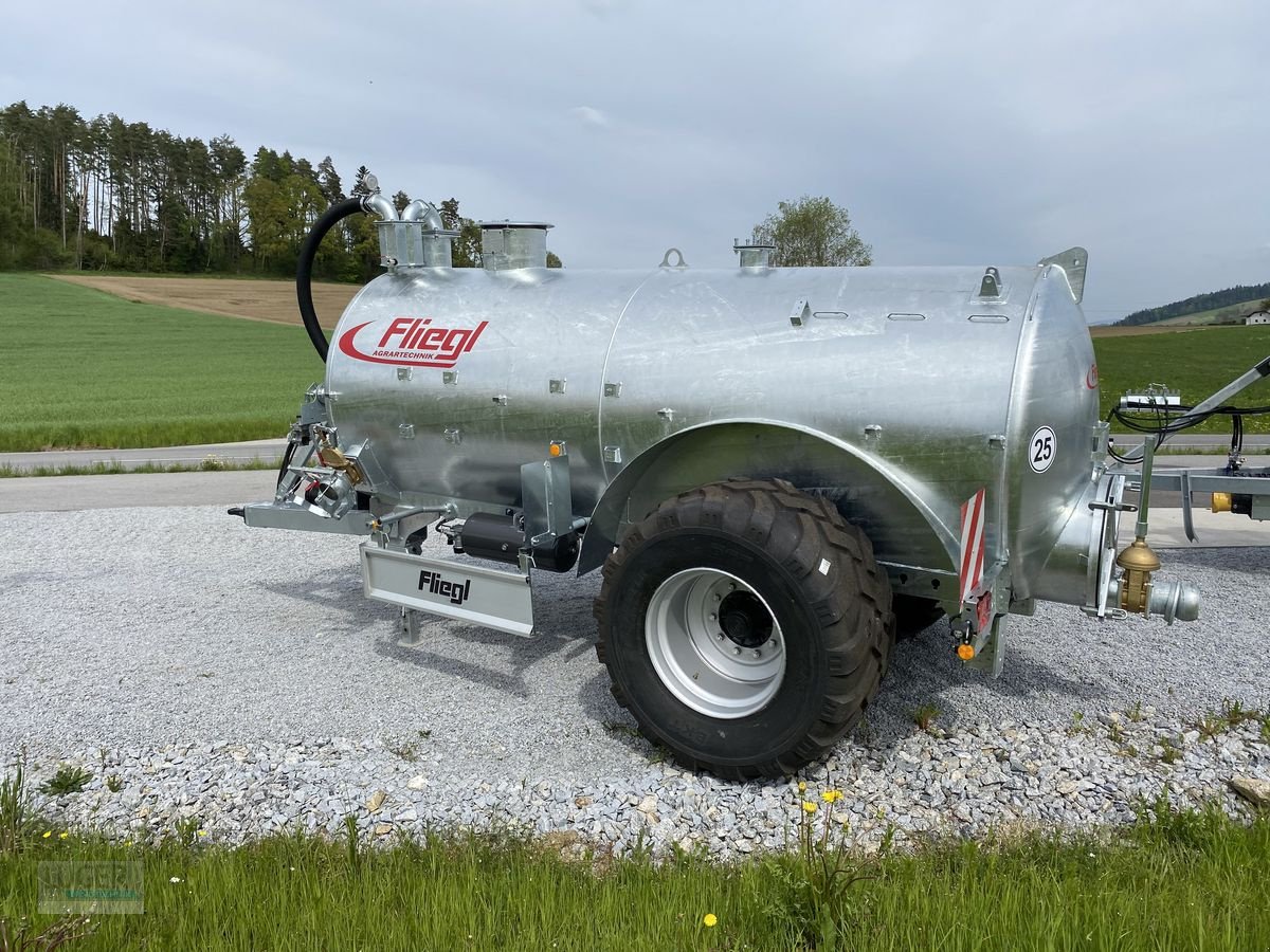 Pumpfass typu Fliegl VFW 8600 JumboLine Einachs, Neumaschine w Niederkappel (Zdjęcie 2)