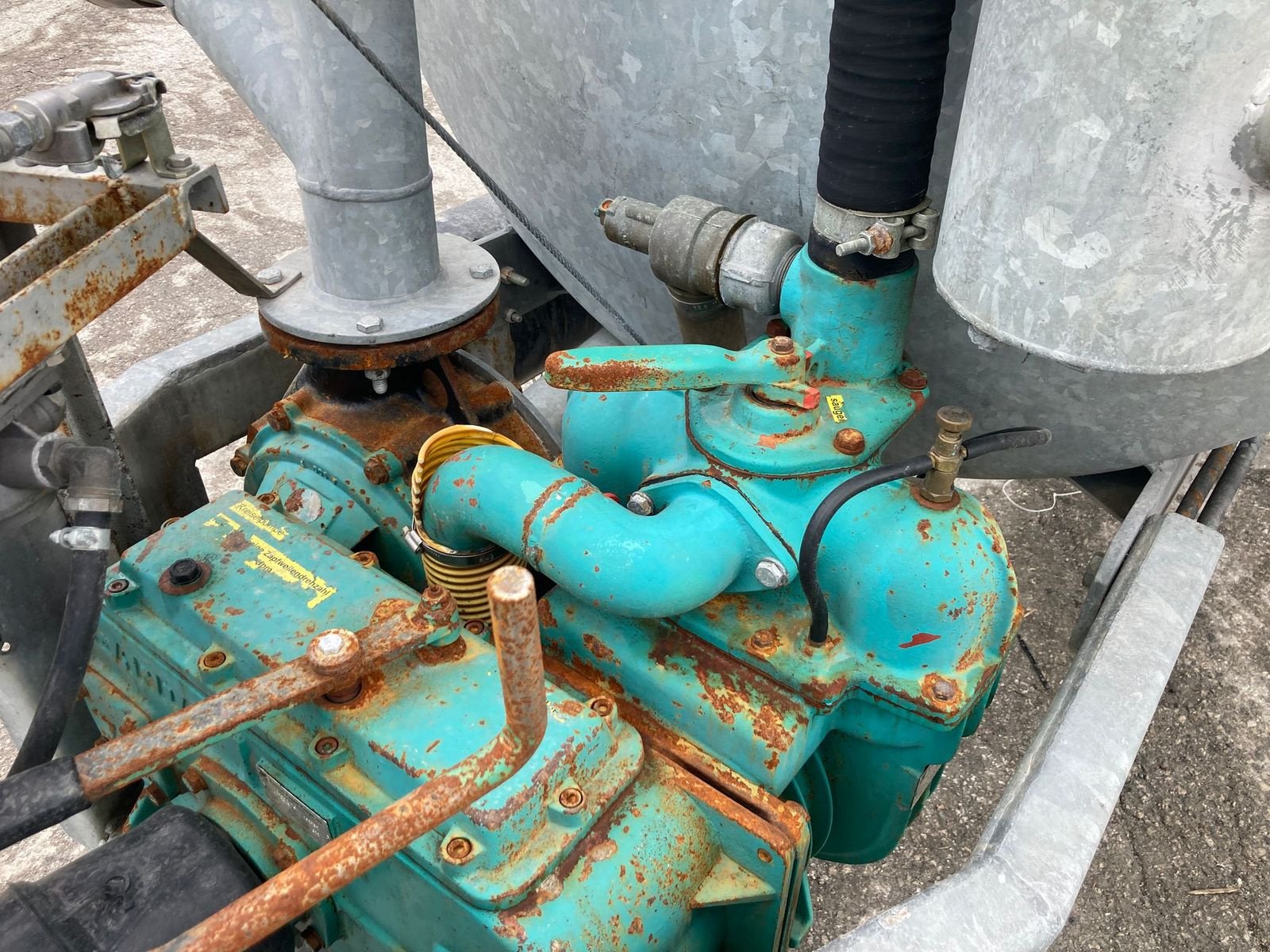 Pumpfass типа GEBA 4000 Liter mit Hochdruck-Güllewerfer, Gebrauchtmaschine в Schlitters (Фотография 11)