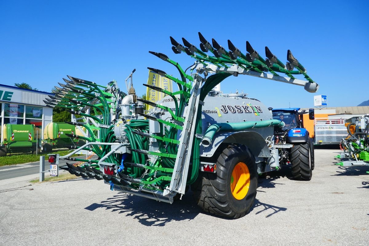 Pumpfass Türe ait Joskin Modulo2 9000 + Pendislide START 105/42/PS1, Gebrauchtmaschine içinde Villach (resim 3)