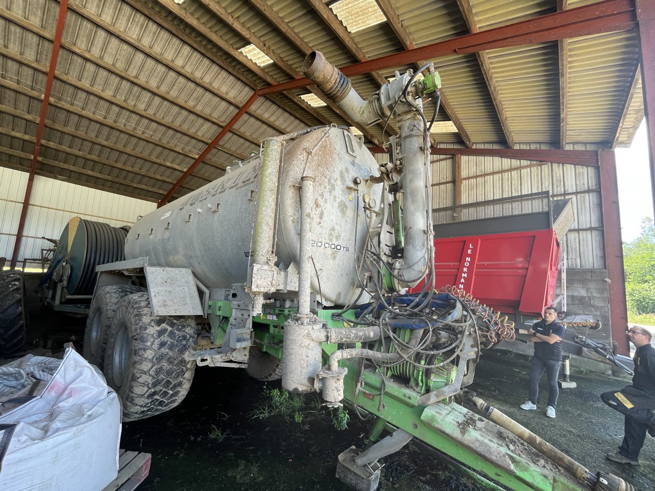 Pumpfass van het type Joskin QUADRA 20000 TS, Gebrauchtmaschine in PONTIVY (Foto 7)