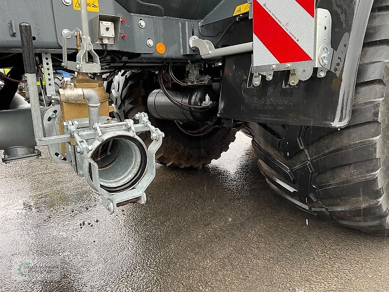 Pumpfass des Typs Kotte VT 17.300 mit Bomech Farmer 15m Vorführer, Vorführmaschine in Rittersdorf (Bild 10)