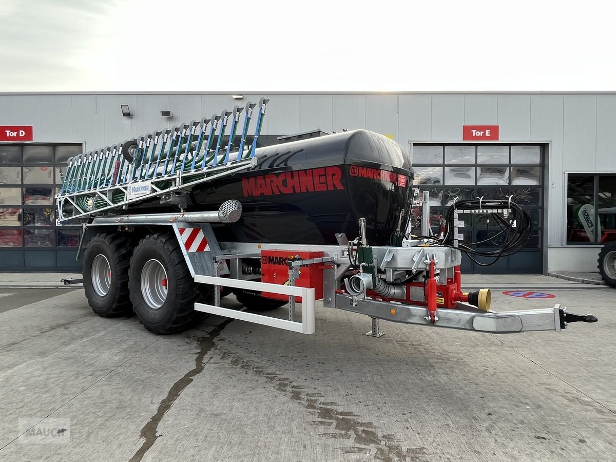 Pumpfass des Typs Marchner Pumpfasswagen 15500 L Tandem, Neumaschine in Burgkirchen (Bild 1)
