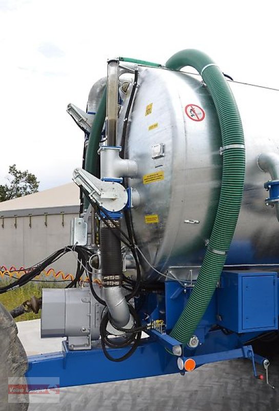 Pumpfass des Typs Meprozet PN 240 Güllefass 24.000 L Tridem 700/50-26,5, Neumaschine in Ostheim/Rhön (Bild 21)