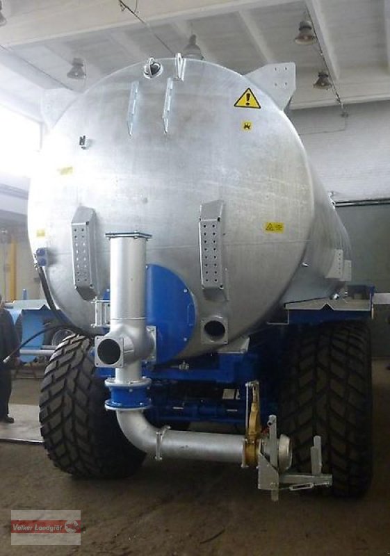 Pumpfass des Typs Meprozet PN 240 Güllefass 24.000 L Tridem 700/50-26,5, Neumaschine in Ostheim/Rhön (Bild 12)