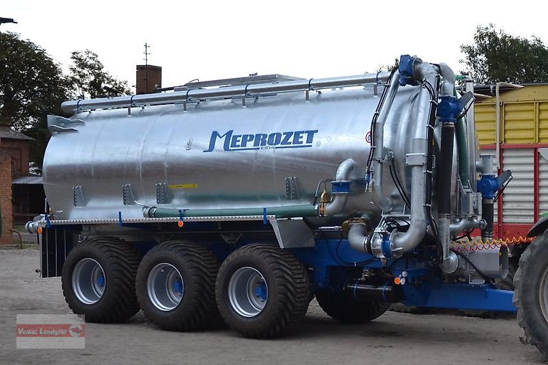 Pumpfass des Typs Meprozet PN 240 Güllefass 24.000 L Tridem 700/50-26,5, Neumaschine in Ostheim/Rhön (Bild 18)