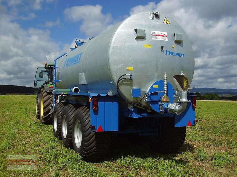 Pumpfass of the type Meprozet PN 240 Güllefass 24.000 L Tridem 700/50-26,5, Neumaschine in Ostheim/Rhön (Picture 4)