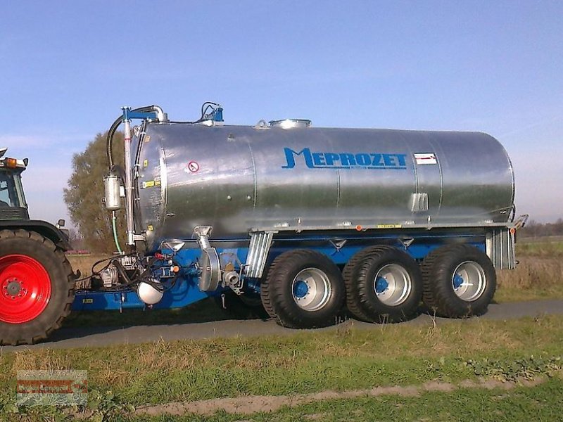 Pumpfass типа Meprozet PN 240 Güllefass 24.000 L Tridem 700/50-26,5, Neumaschine в Ostheim/Rhön (Фотография 1)