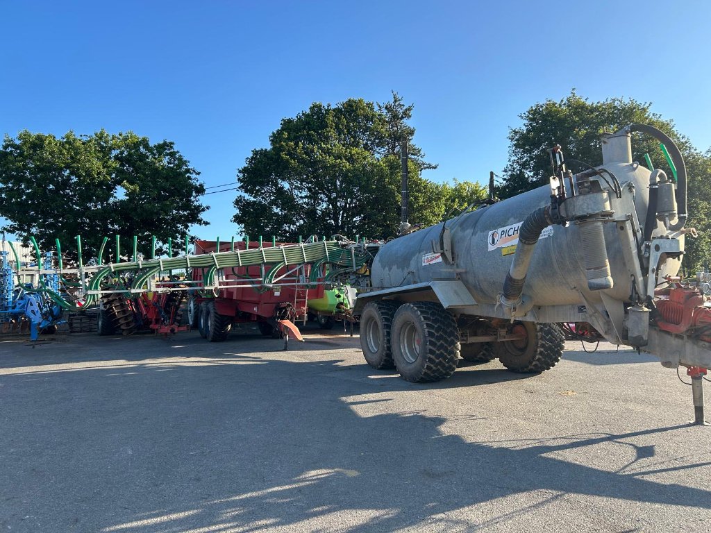 Pumpfass typu Pichon 15700, Gebrauchtmaschine v MALESTROIT (Obrázek 11)