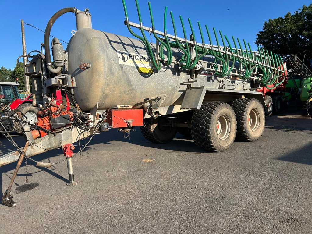 Pumpfass typu Pichon 15700, Gebrauchtmaschine v MALESTROIT (Obrázek 1)