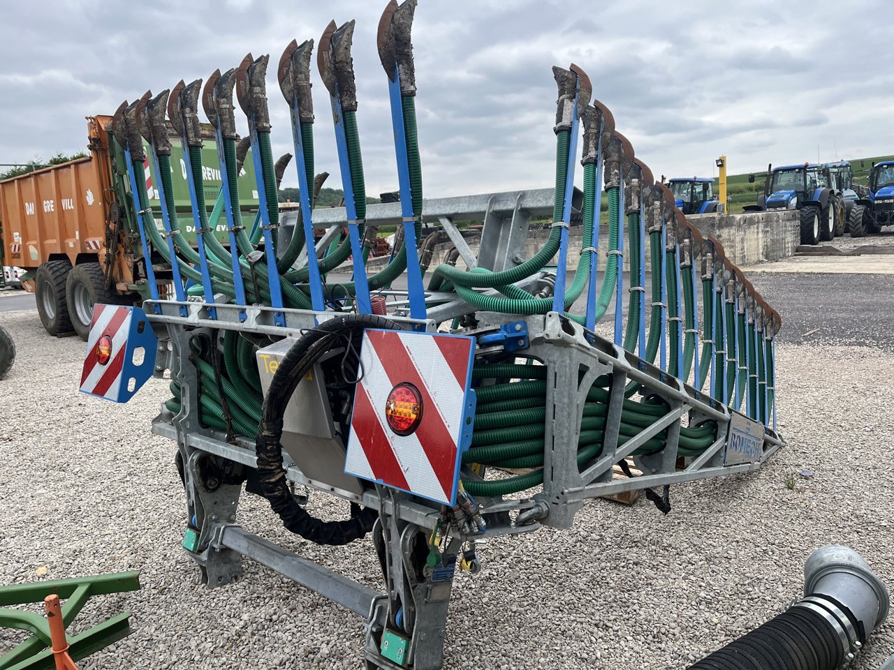 Pumpfass del tipo Pichon Rampe BOMECH Speedy One 9m, Gebrauchtmaschine In VERT TOULON (Immagine 1)