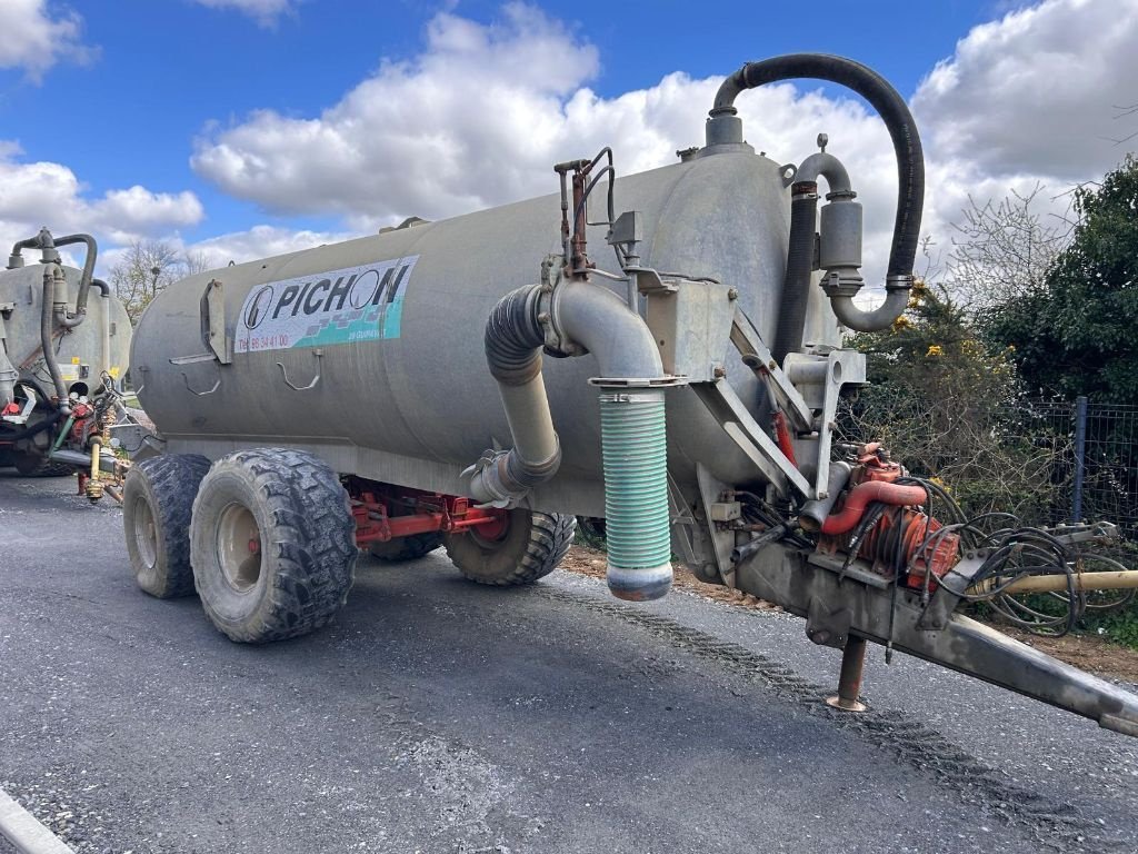 Pumpfass от тип Pichon TCI 15, Gebrauchtmaschine в LANDIVISIAU (Снимка 1)