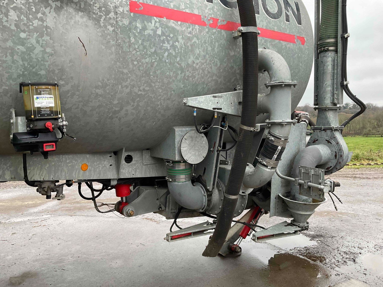 Pumpfass типа Pichon Tonne à lisier TCI 20700 Pichon, Gebrauchtmaschine в SAINT CLAIR SUR ELLE (Фотография 7)