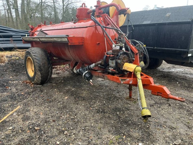 Pumpfass Türe ait Samson Spuler, Gebrauchtmaschine içinde Mern