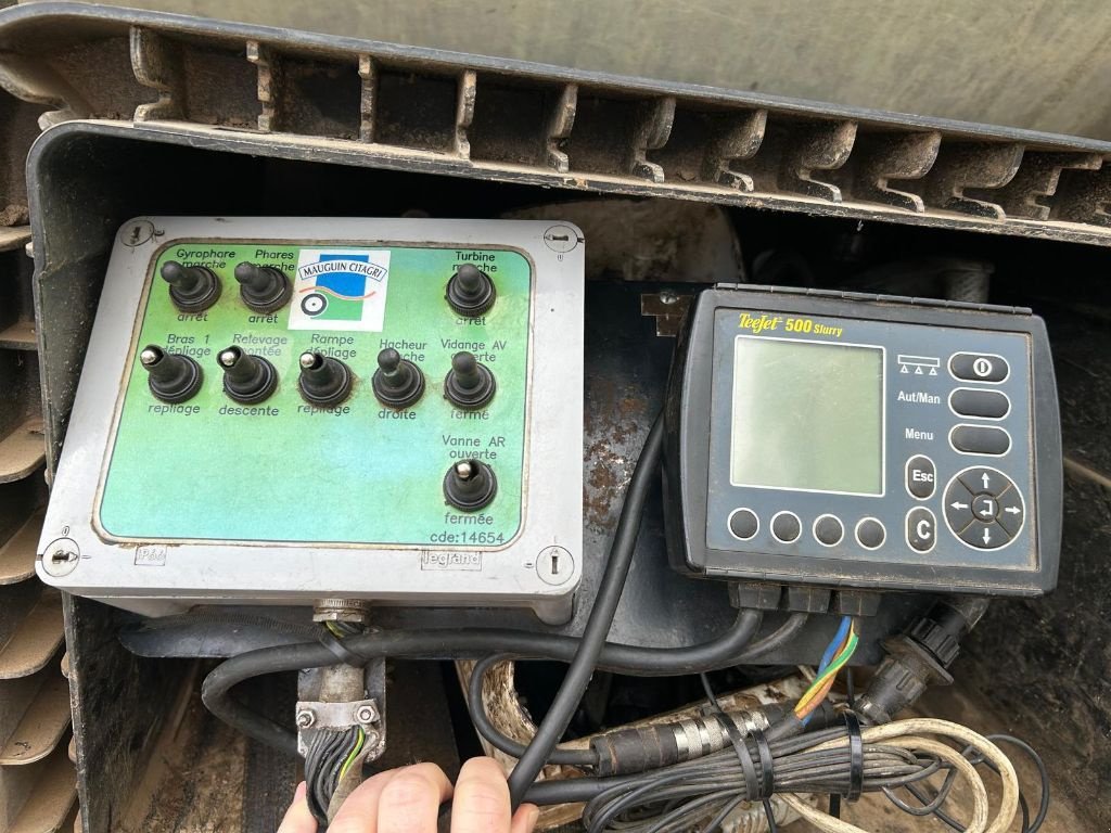 Pumpfass des Typs Sonstige 16700, Gebrauchtmaschine in JOSSELIN (Bild 11)