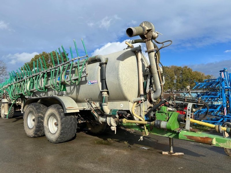 Pumpfass du type Sonstige 16700, Gebrauchtmaschine en JOSSELIN (Photo 1)