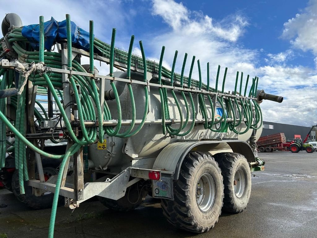 Pumpfass des Typs Sonstige 16700, Gebrauchtmaschine in JOSSELIN (Bild 5)