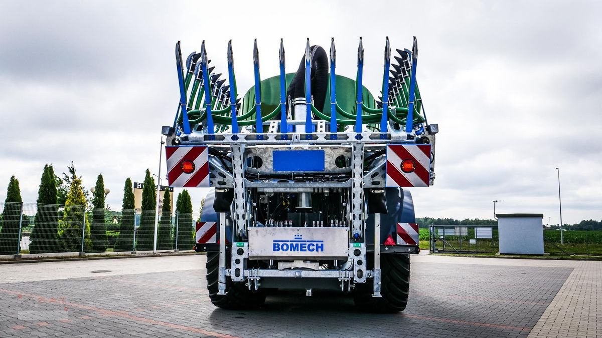 Pumpfass des Typs Sonstige Euromilk Pumpass PX 27000-Tridem-Fendt grün, Neumaschine in Eberschwang (Bild 19)