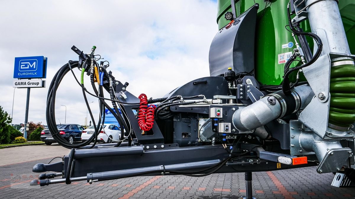 Pumpfass des Typs Sonstige Euromilk Pumpass PX 27000-Tridem-Fendt grün, Neumaschine in Eberschwang (Bild 4)