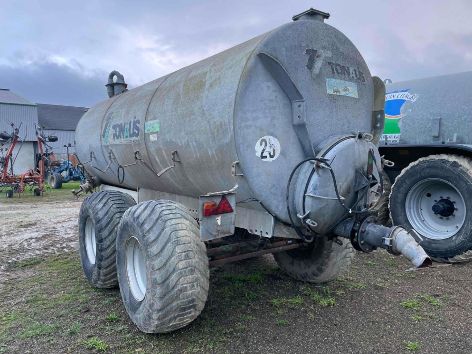 Pumpfass of the type Sonstige Tonne à lisier TONNEALISIER . Tonalis, Gebrauchtmaschine in SAINT CLAIR SUR ELLE (Picture 8)