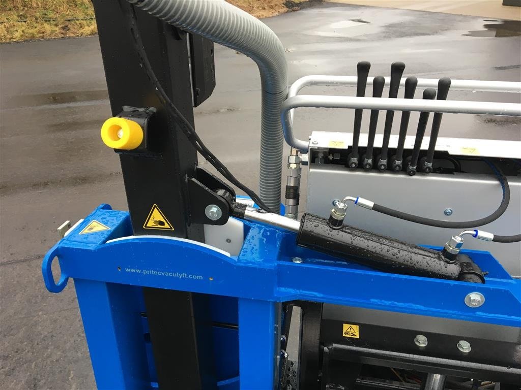 Pumpfass del tipo Sonstige Vaculyft PM 140 Selvkørende Vacumløfter til alle slags fliser og kansten, Gebrauchtmaschine In Roslev (Immagine 19)