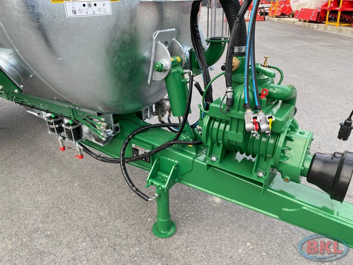 Pumpfass del tipo VAIA MB 60  6000l Vakuumfass, Neumaschine In Rovisce (Immagine 7)