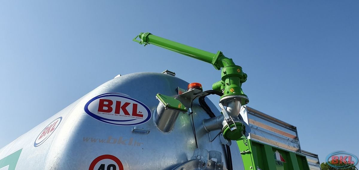 Pumpfass des Typs VAIA MB180 18000l Vakuumfass, Neumaschine in Rovisce (Bild 9)