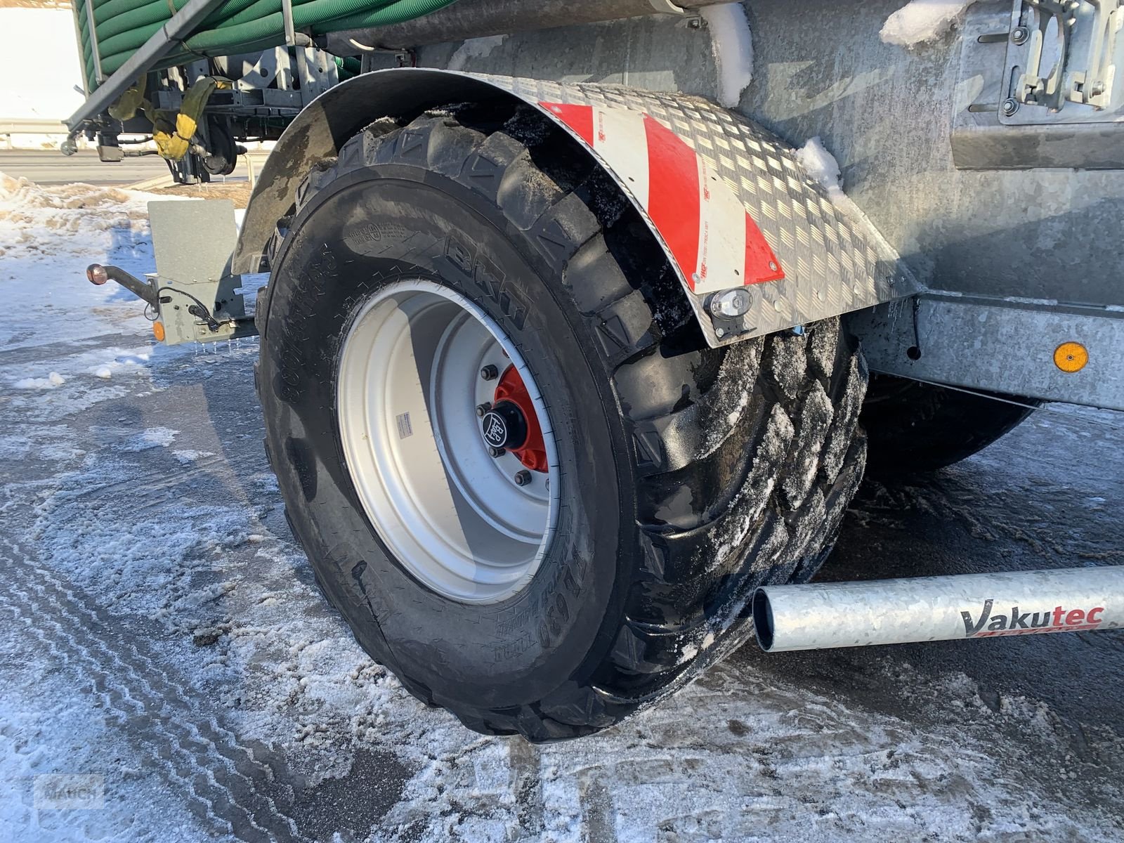 Pumpfass del tipo Vakutec Güllefass VA 6500, Gebrauchtmaschine In Eben (Immagine 8)