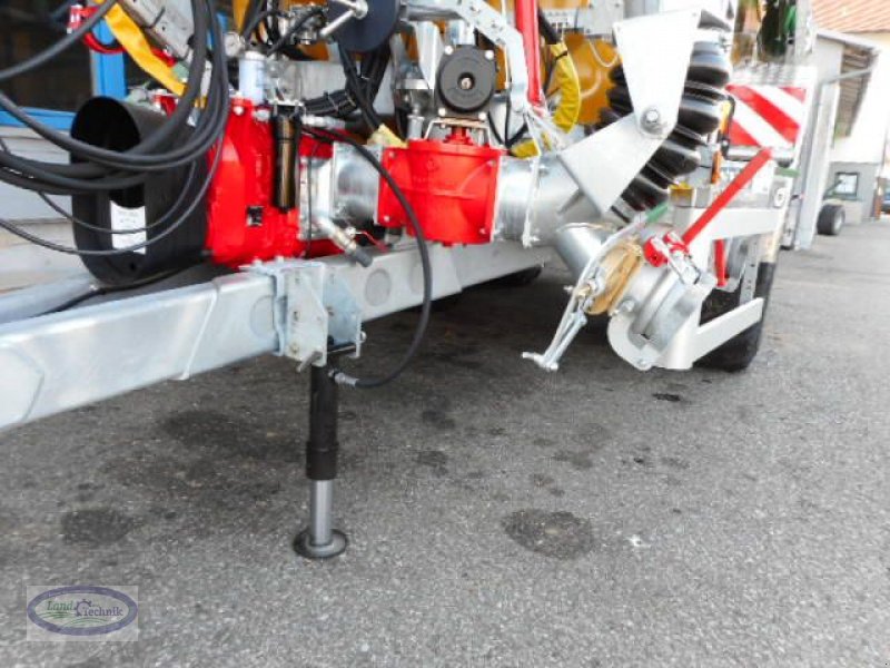 Pumpfass des Typs Vakutec MKE 15500 PT light, Neumaschine in Münzkirchen (Bild 12)