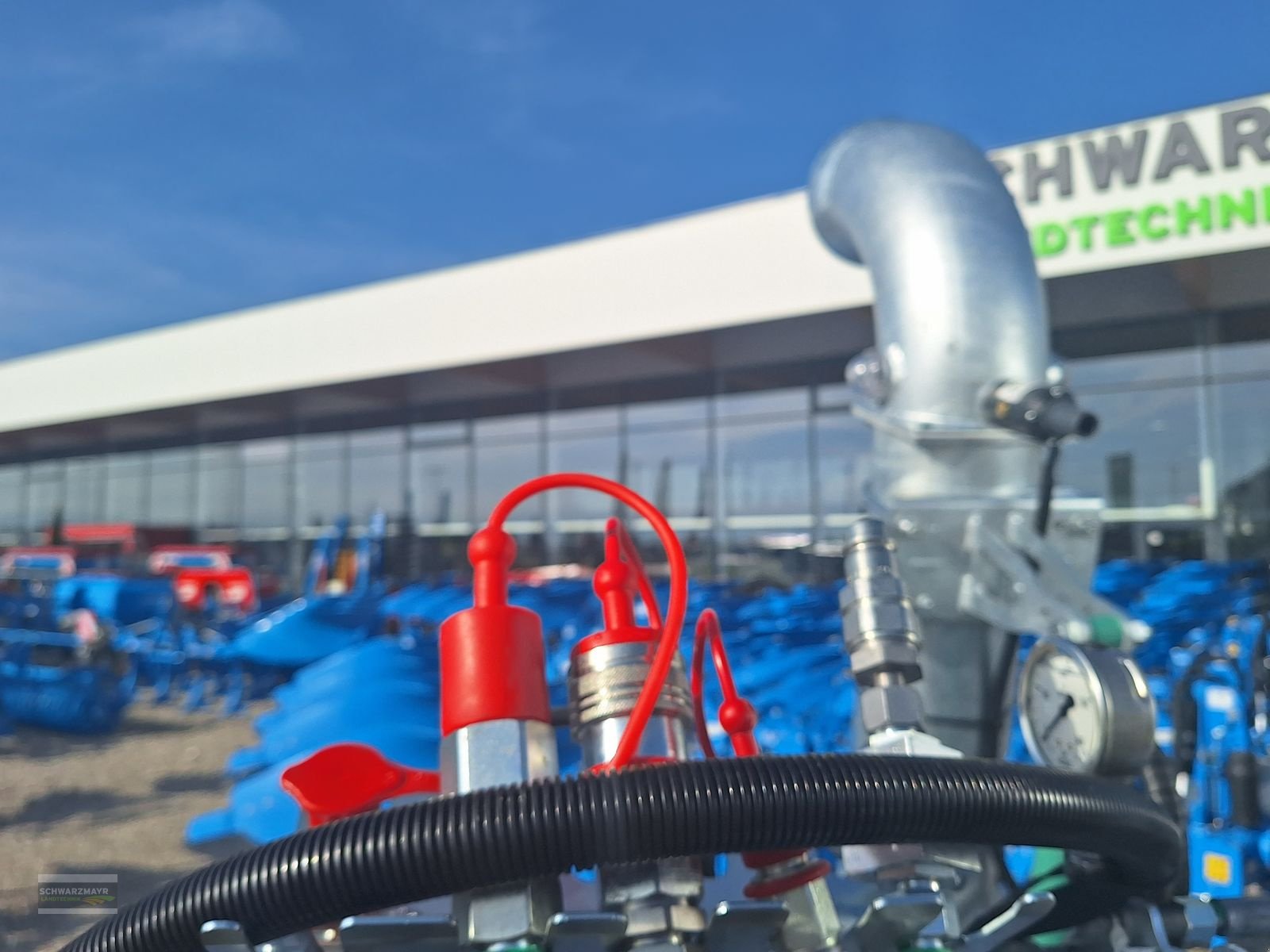 Pumpfass des Typs Vakutec VA 12500 PT+Schleppschuh, Neumaschine in Gampern (Bild 28)