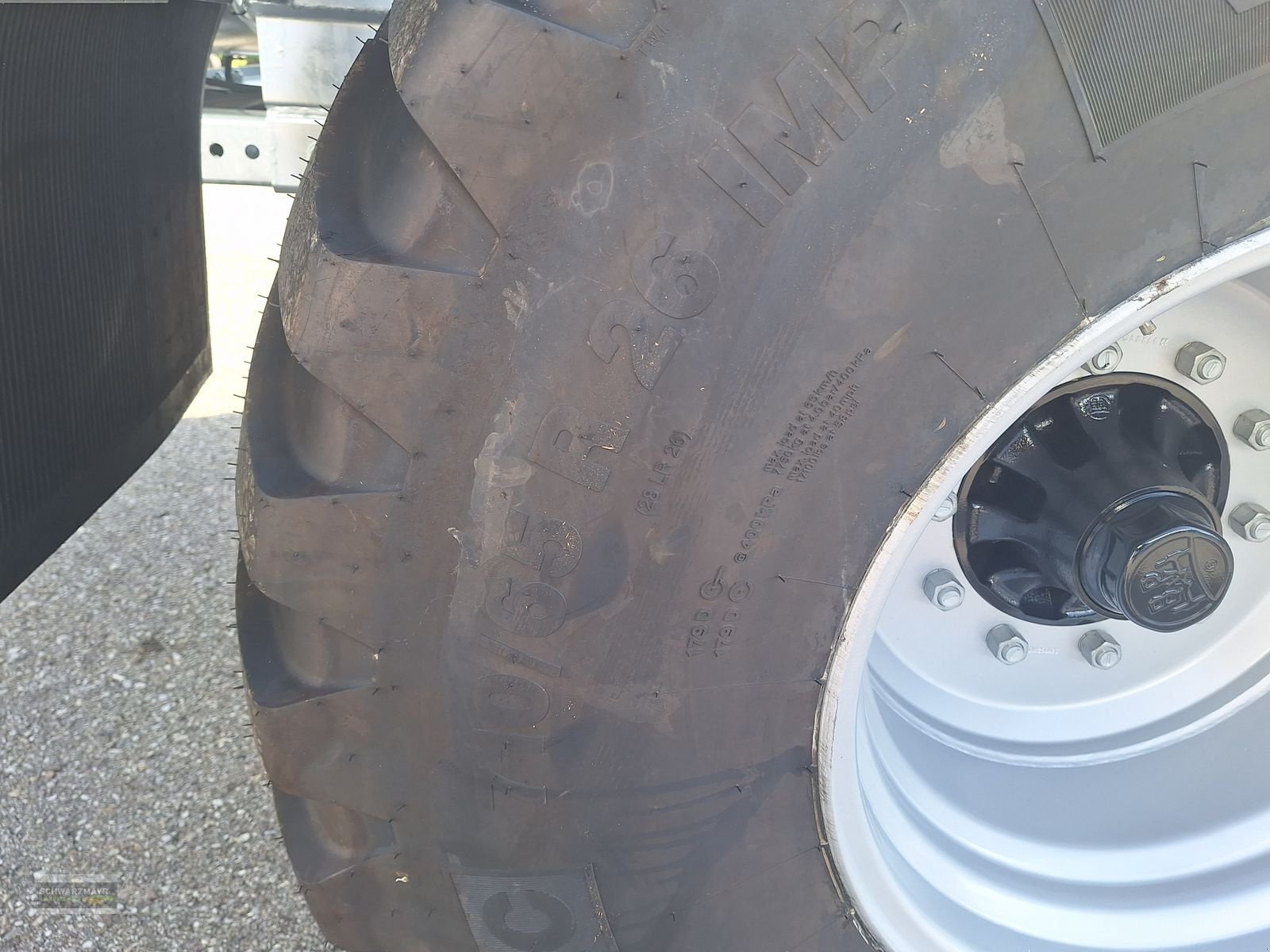 Pumpfass des Typs Vakutec VA 12500 PT+Schleppschuh, Neumaschine in Gampern (Bild 12)