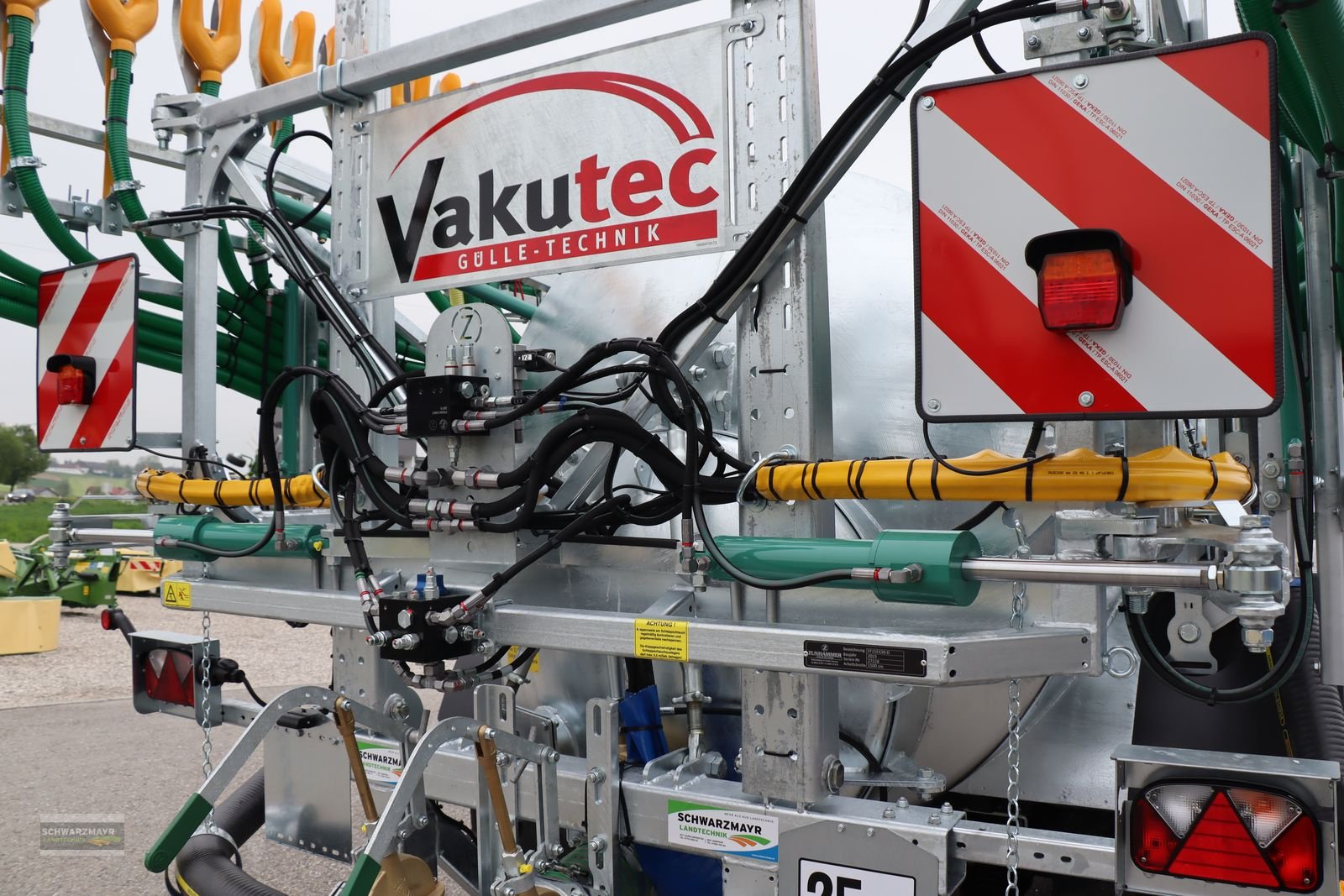 Pumpfass tip Vakutec VA 12500T + 12m Schleppschuh, Neumaschine in Gampern (Poză 8)