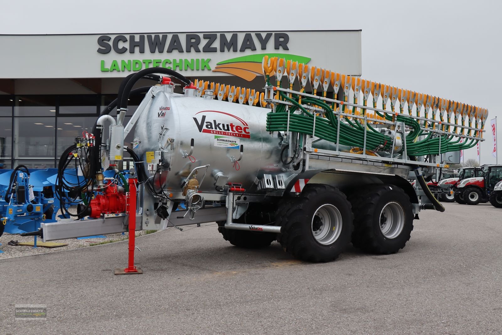 Pumpfass tip Vakutec VA 12500T + 12m Schleppschuh, Neumaschine in Gampern (Poză 1)