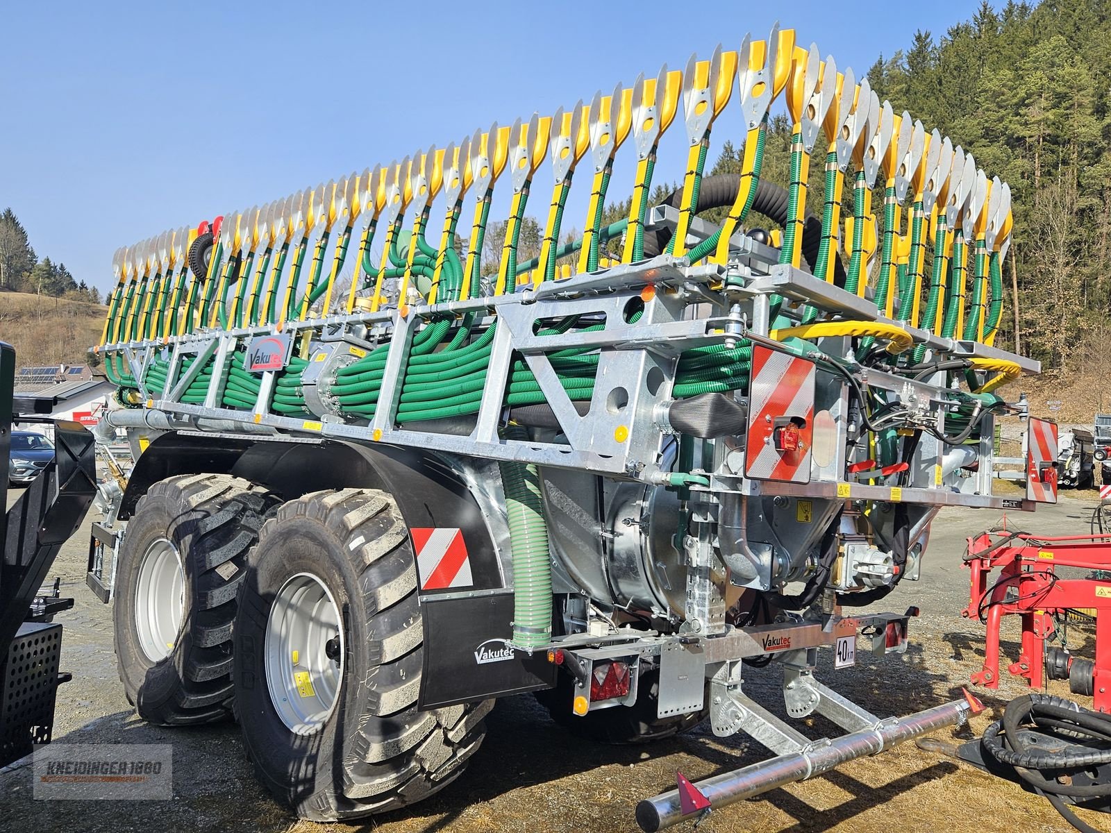 Pumpfass des Typs Vakutec VA 14800 PT Pumpfass, Neumaschine in Altenfelden (Bild 9)