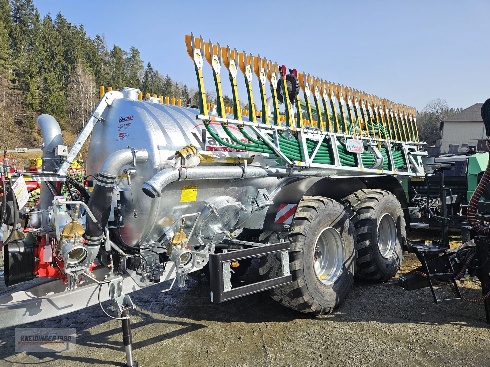 Pumpfass des Typs Vakutec VA 14800 PT Pumpfass, Neumaschine in Altenfelden (Bild 1)