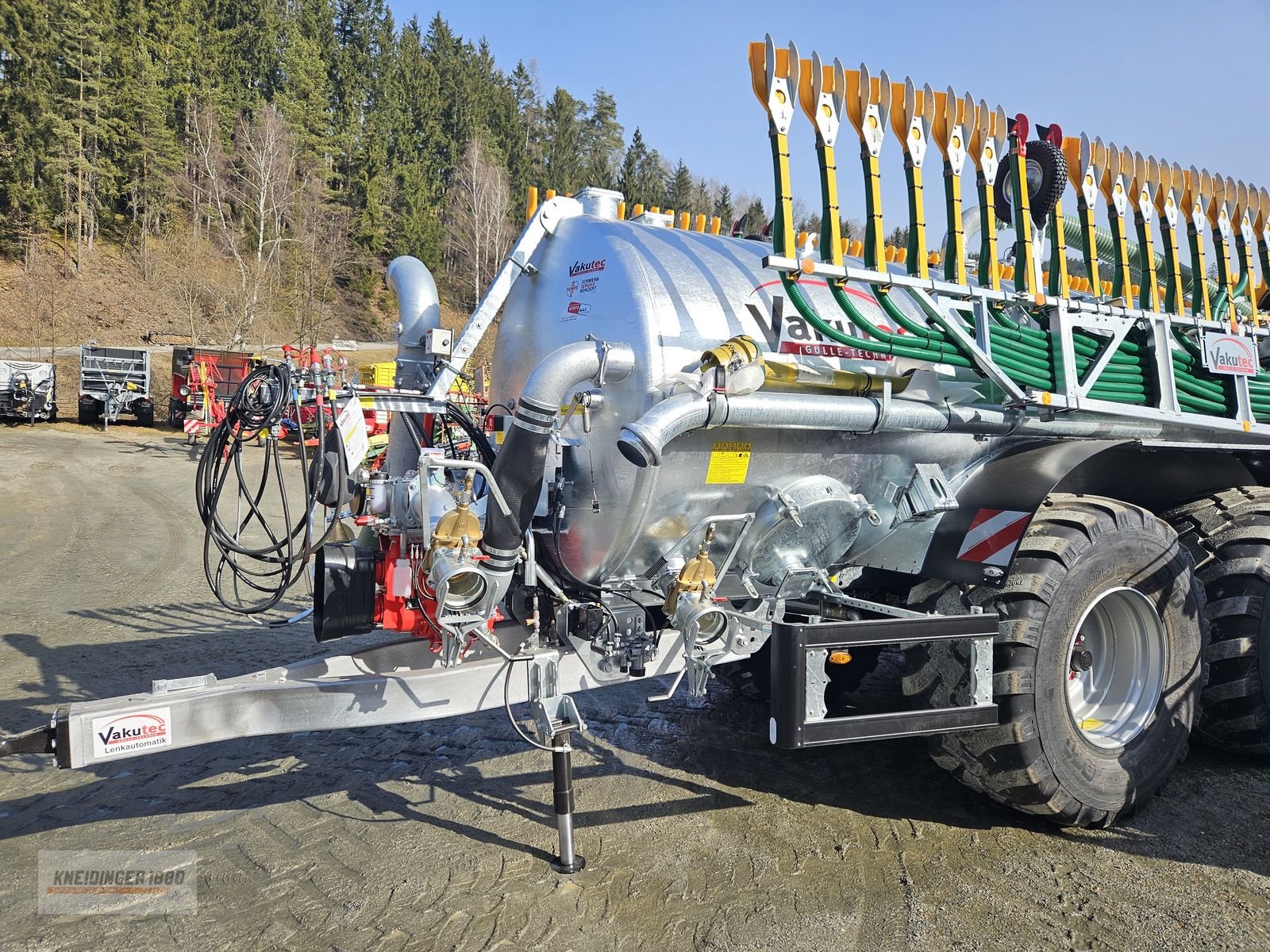 Pumpfass des Typs Vakutec VA 14800 PT Pumpfass, Neumaschine in Altenfelden (Bild 11)