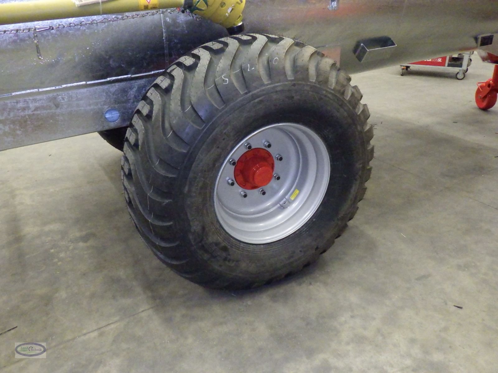 Pumpfass des Typs Vakutec VA 5200, Neumaschine in Münzkirchen (Bild 5)