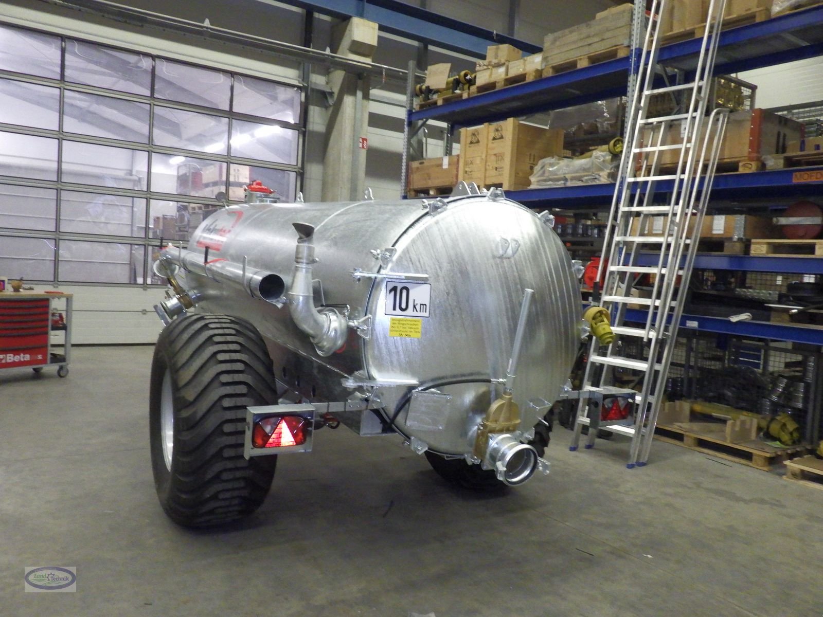 Pumpfass des Typs Vakutec VA 5200, Neumaschine in Münzkirchen (Bild 3)