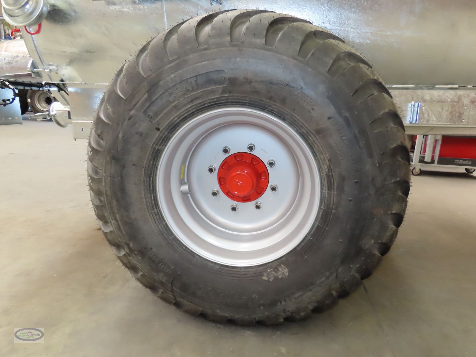 Pumpfass des Typs Vakutec VA 6500, Neumaschine in Münzkirchen (Bild 2)