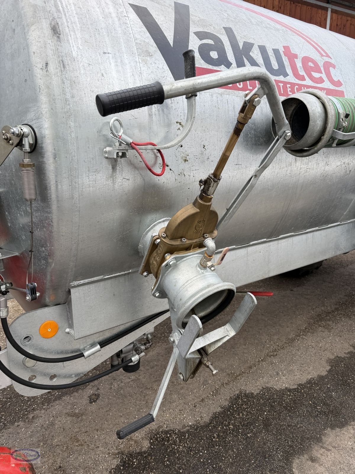 Pumpfass des Typs Vakutec VA 7300, Gebrauchtmaschine in Münzkirchen (Bild 3)