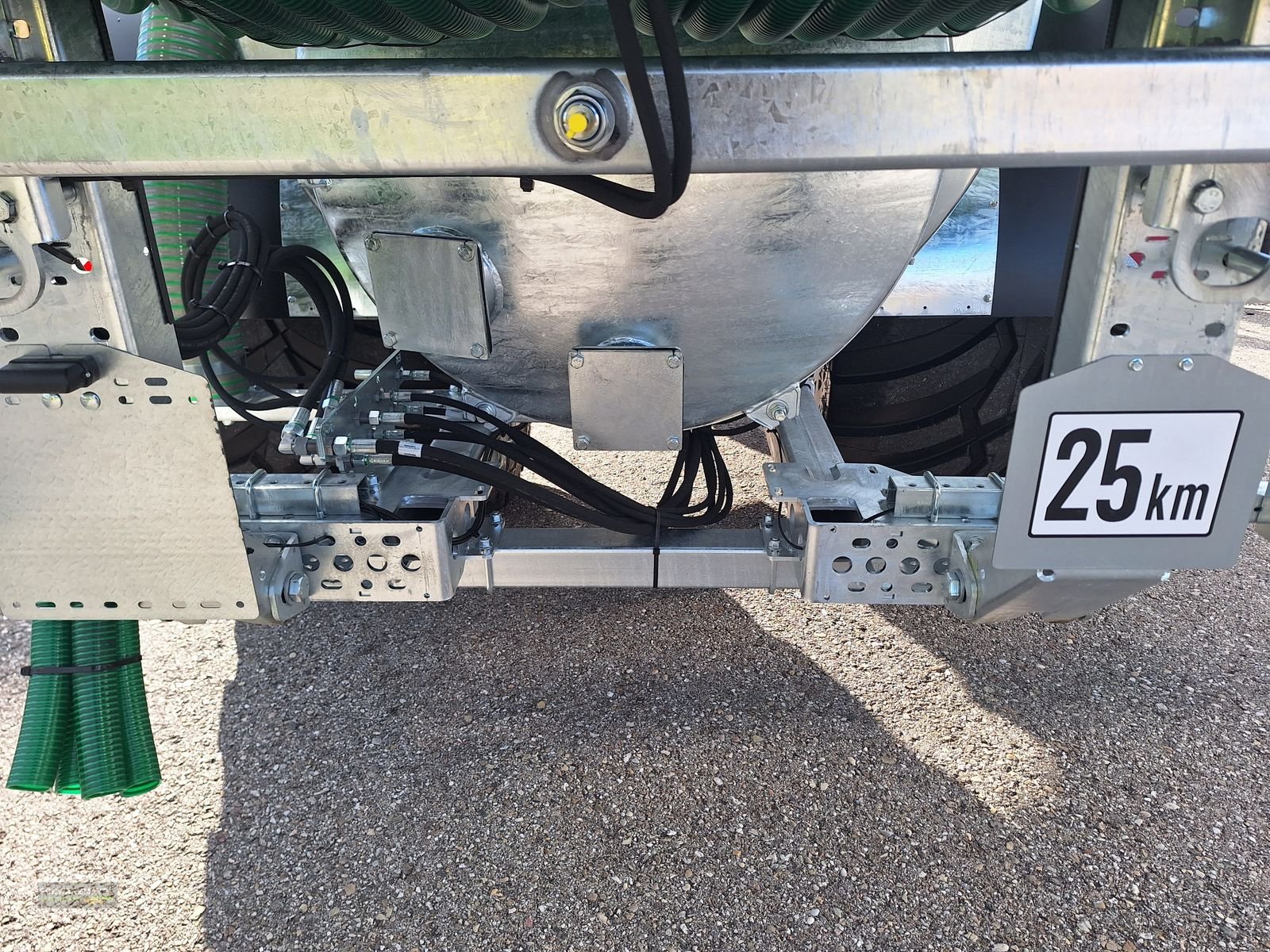 Pumpfass des Typs Vakutec VA 8600 P + Schlepps, Neumaschine in Gampern (Bild 9)