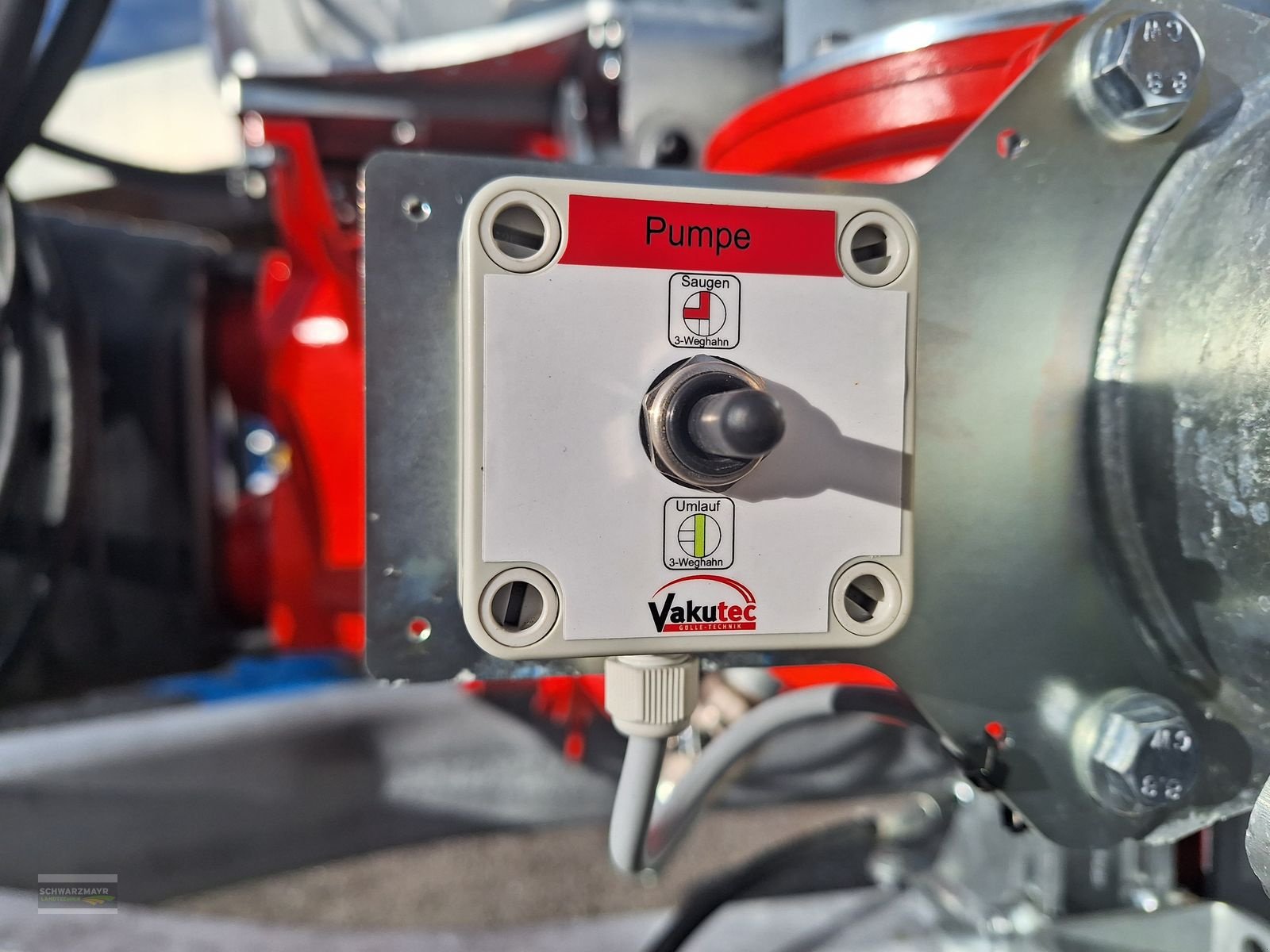 Pumpfass des Typs Vakutec VA 8600 P + Schlepps, Neumaschine in Gampern (Bild 15)